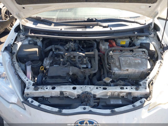 Toyota Prius C Two 2014 JTDKDTB33E1562496 Image 10