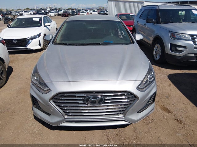 2019 Hyundai Sonata Hybrid Se მანქანა იყიდება აუქციონზე, vin: KMHE24L36KA084539, აუქციონის ნომერი: 46312177