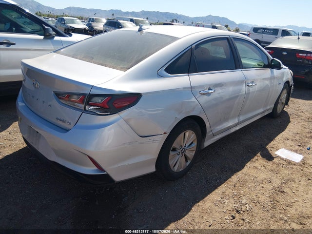 2019 Hyundai Sonata Hybrid Se მანქანა იყიდება აუქციონზე, vin: KMHE24L36KA084539, აუქციონის ნომერი: 46312177