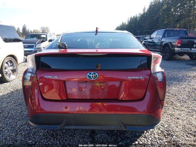 Toyota Prius Three 2018 JTDKARFU4J3549981 Image 16