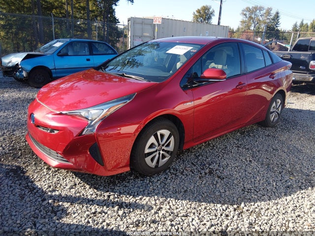 Toyota Prius Three 2018 JTDKARFU4J3549981 Image 2
