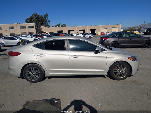 Hyundai ELANTRA SE 2017 5NPD84LF7HH075584 Image 13