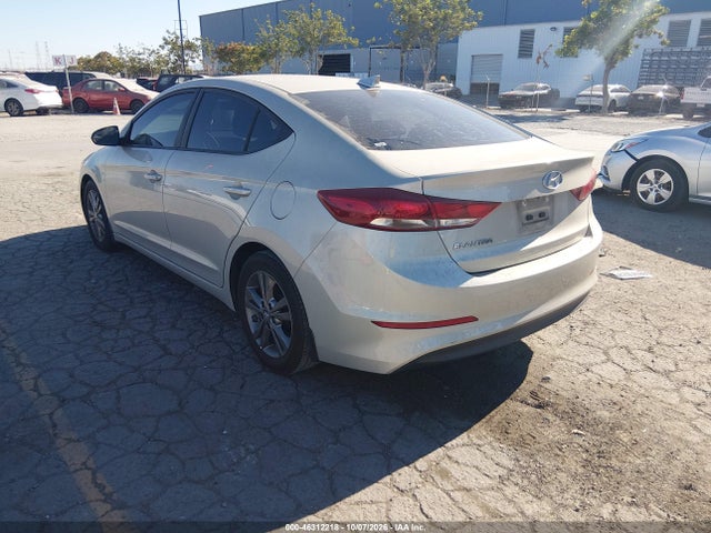Hyundai ELANTRA SE 2017 5NPD84LF7HH075584 Image 3