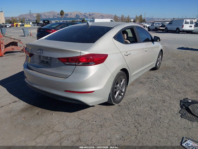 Hyundai ELANTRA SE 2017 5NPD84LF7HH075584 Image 4