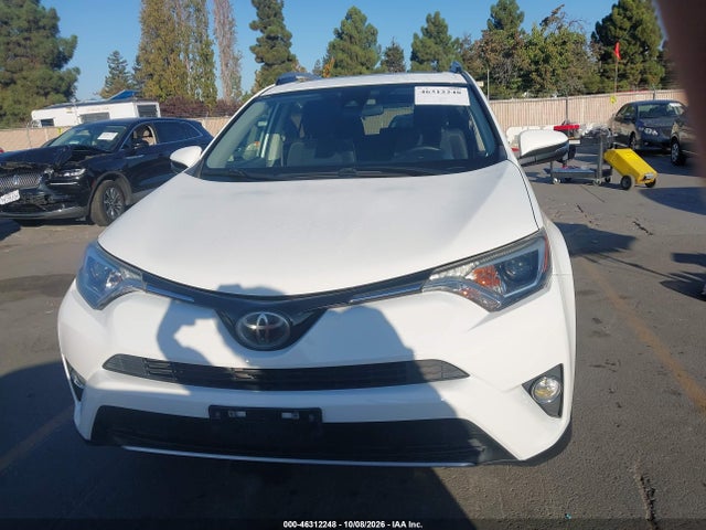 Toyota Rav4 Xle 2017 JTMWFREV4HJ705195 Image 13