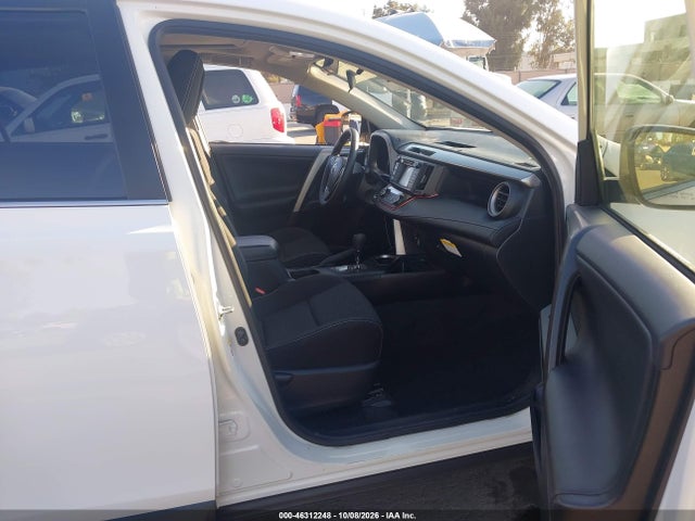 Toyota Rav4 Xle 2017 JTMWFREV4HJ705195 Image 5
