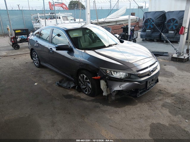 Продаж на аукціоні авто 2018 Honda Civic Ex, vin: 2HGFC2F71JH531417, номер лоту: 46312251