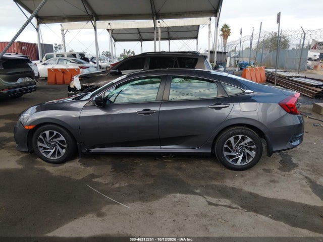 Продаж на аукціоні авто 2018 Honda Civic Ex, vin: 2HGFC2F71JH531417, номер лоту: 46312251