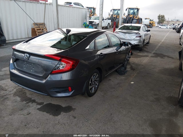 Продаж на аукціоні авто 2018 Honda Civic Ex, vin: 2HGFC2F71JH531417, номер лоту: 46312251