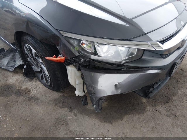 Продаж на аукціоні авто 2018 Honda Civic Ex, vin: 2HGFC2F71JH531417, номер лоту: 46312251
