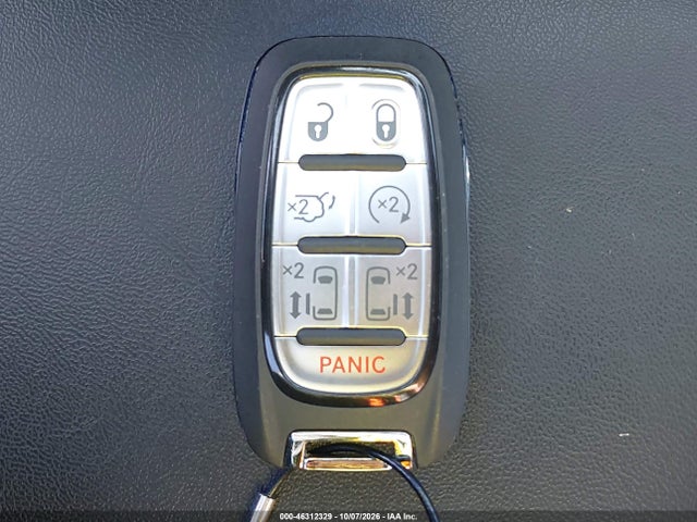 Продажа на аукционе авто 2027 Chrysler Pacifica, vin: 2C4RC1BGXVR576142, номер лота: 46312329