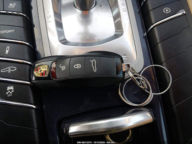 2015 Porsche Panamera 4s/s მანქანა იყიდება აუქციონზე, vin: WP0AB2A75FL050714, აუქციონის ნომერი: 46312370