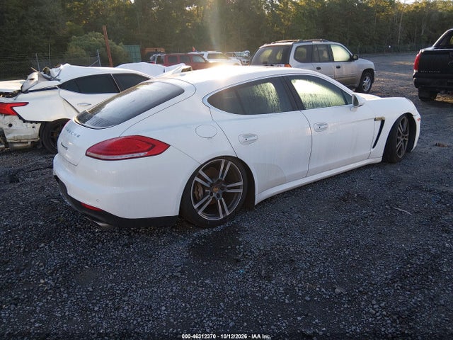 2015 Porsche Panamera 4s/s მანქანა იყიდება აუქციონზე, vin: WP0AB2A75FL050714, აუქციონის ნომერი: 46312370