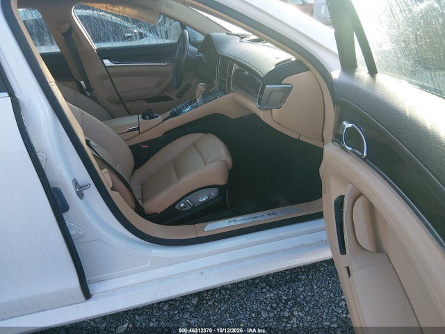 2015 Porsche Panamera 4s/s მანქანა იყიდება აუქციონზე, vin: WP0AB2A75FL050714, აუქციონის ნომერი: 46312370