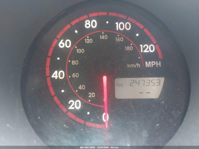 46312559 :رقم المزاد ، 2T1KR30E46C575597 vin ، 2006 Toyota Matrix Xr مزاد بيع