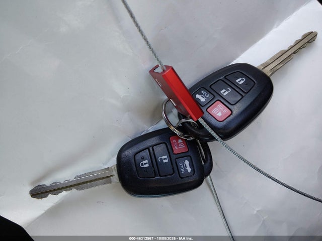 Toyota COROLLA SE 2019 5YFBURHE3KP863028 Image 11
