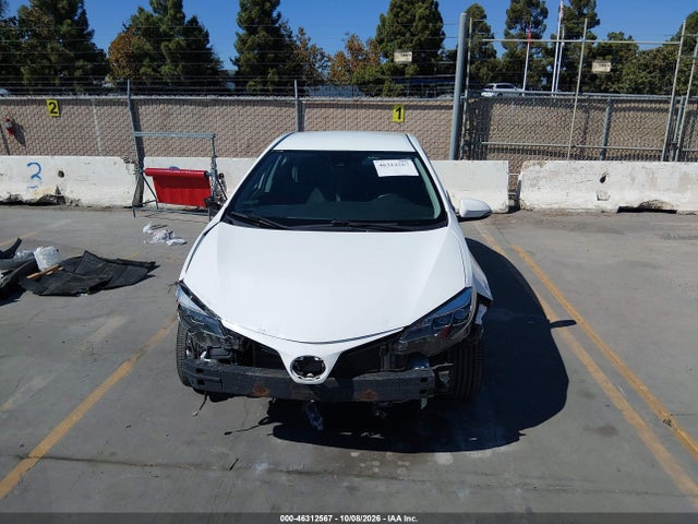 Toyota COROLLA SE 2019 5YFBURHE3KP863028 Image 13