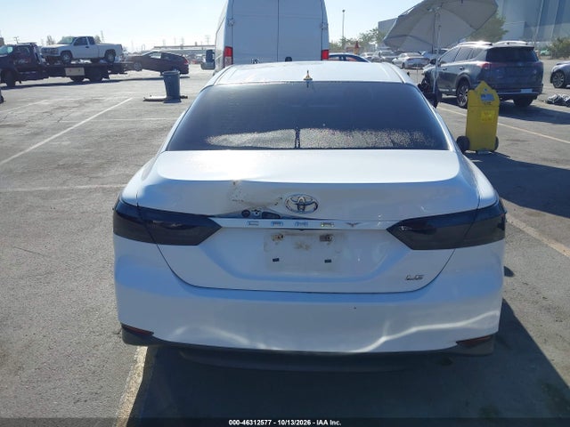 4T1B11HK1JU563839 Toyota CAMRY LE