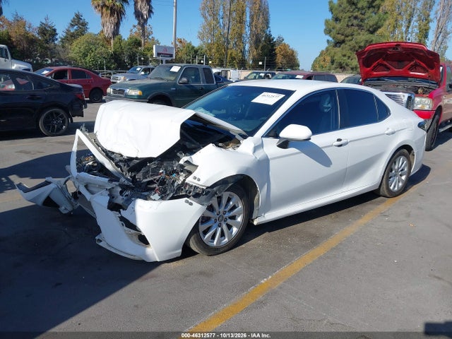 4T1B11HK1JU563839 Toyota CAMRY LE