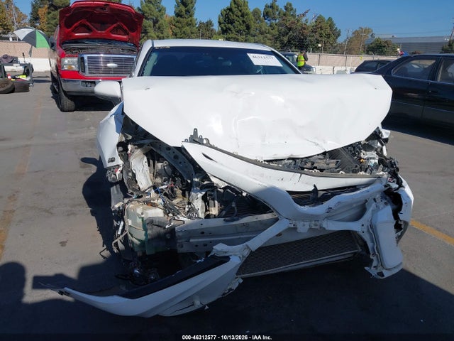 4T1B11HK1JU563839 Toyota CAMRY LE