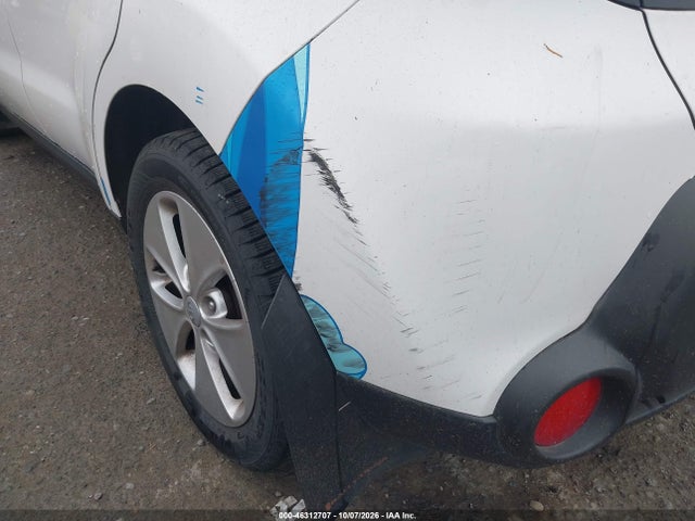 KIA Soul 2016 KNDJN2A28G7261878 Image 6