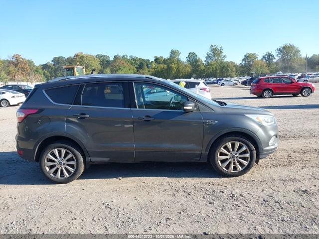 46312723 :رقم المزاد ، 1FMCU9J92HUD95608 vin ، 2017 Ford Escape Titanium مزاد بيع