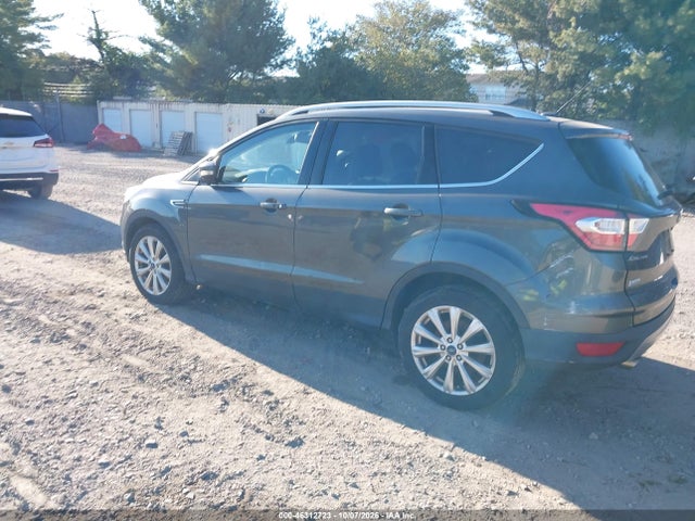 46312723 :رقم المزاد ، 1FMCU9J92HUD95608 vin ، 2017 Ford Escape Titanium مزاد بيع