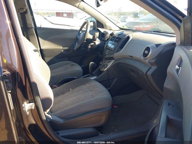 Продажа на аукционе авто 2015 Chevrolet Sonic Lt Auto, vin: 1G1JC5SH0F4186211, номер лота: 46312771