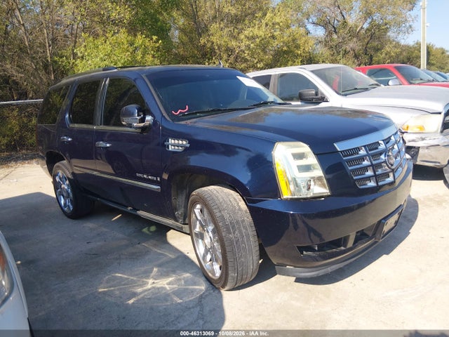 Продажа на аукционе авто 2008 Cadillac Escalade Standard, vin: 1GYEC638X8R197049, номер лота: 46313069