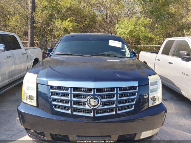2008 Cadillac Escalade Standard მანქანა იყიდება აუქციონზე, vin: 1GYEC638X8R197049, აუქციონის ნომერი: 46313069