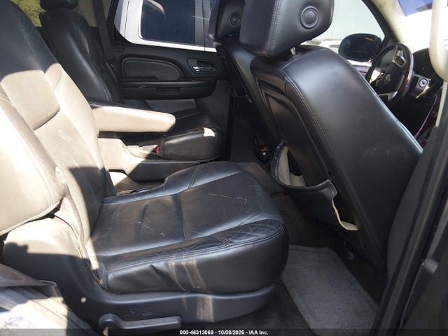 2008 Cadillac Escalade Standard მანქანა იყიდება აუქციონზე, vin: 1GYEC638X8R197049, აუქციონის ნომერი: 46313069