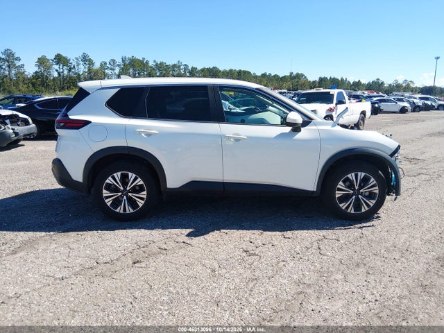 46313096 :رقم المزاد ، 5N1BT3BA0PC798883 vin ، 2023 Nissan Rogue Sv Fwd مزاد بيع
