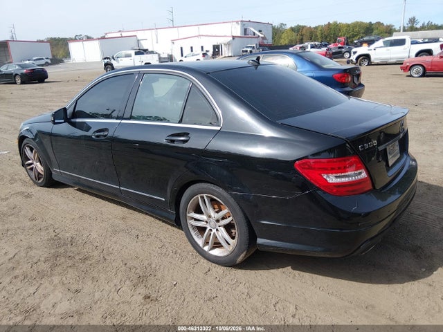 2014 Mercedes-benz C 300 Sport 4matic მანქანა იყიდება აუქციონზე, vin: WDDGF8AB1EA893122, აუქციონის ნომერი: 46313302