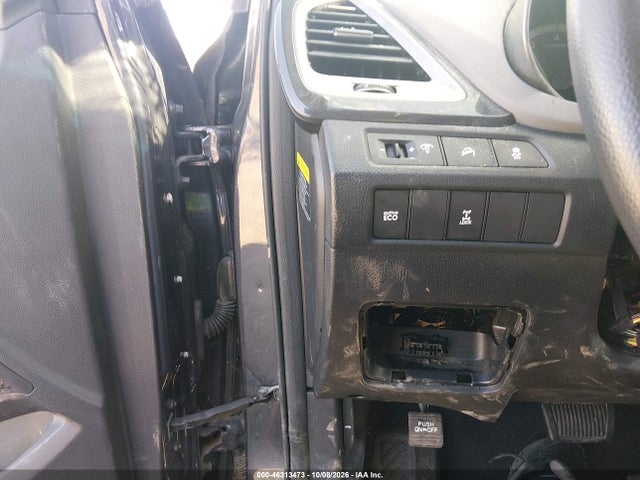 Продаж на аукціоні авто 2016 Hyundai Santa Fe Sport 2.4l, vin: 5XYZTDLB3GG379079, номер лоту: 46313473