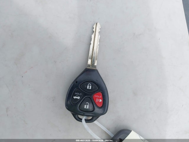 46313520 :رقم المزاد ، 4T1BF3EK5BU770060 vin ، 2011 Toyota Camry Le مزاد بيع