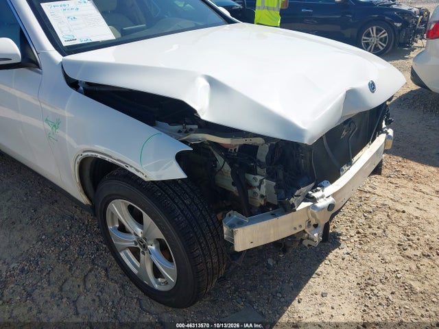 46313570 :رقم المزاد ، WDC0G4JB7HV006714 vin ، 2017 Mercedes-benz Glc 300 مزاد بيع