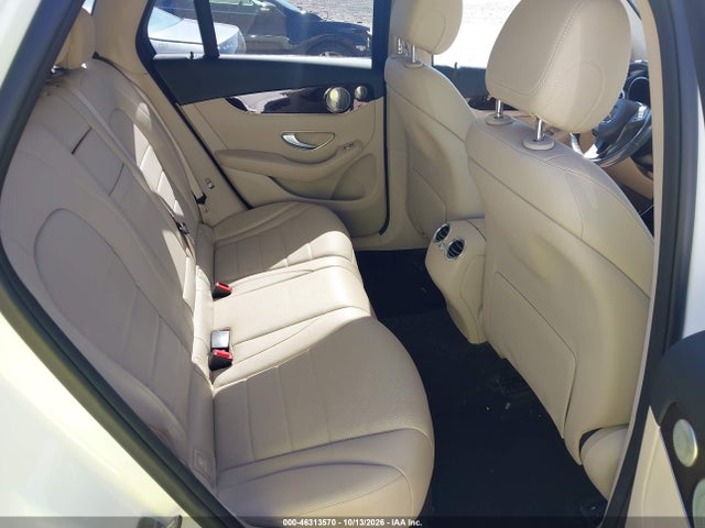 46313570 :رقم المزاد ، WDC0G4JB7HV006714 vin ، 2017 Mercedes-benz Glc 300 مزاد بيع