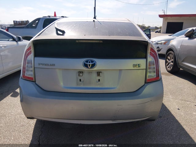 2013 Toyota Prius Two მანქანა იყიდება აუქციონზე, vin: JTDKN3DU8D5581328, აუქციონის ნომერი: 46313578
