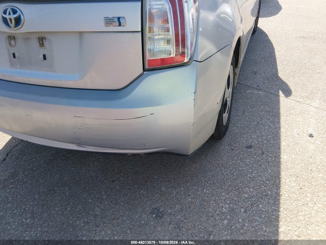 2013 Toyota Prius Two მანქანა იყიდება აუქციონზე, vin: JTDKN3DU8D5581328, აუქციონის ნომერი: 46313578