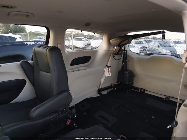 2C4RC1EG1KR644898 Chrysler Pacifica Touring L Plus