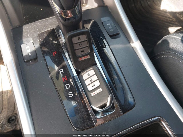 46313673 :رقم المزاد ، 1HGCR2F87DA219714 vin ، 2013 Honda Accord Ex-l مزاد بيع
