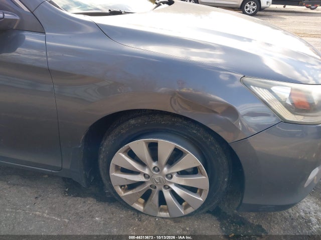 46313673 :رقم المزاد ، 1HGCR2F87DA219714 vin ، 2013 Honda Accord Ex-l مزاد بيع