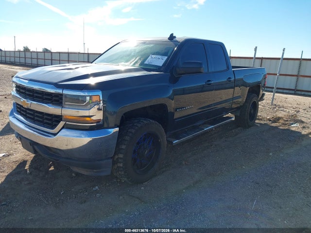 Chevrolet Silverado 1500 1lt 2018 1GCRCREC0JZ141010 Image 2