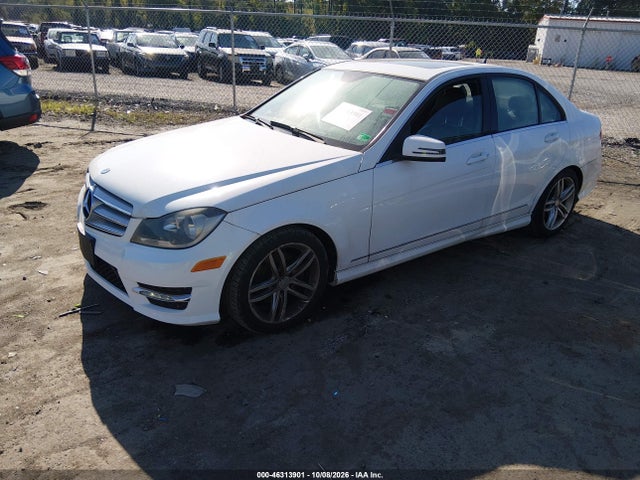 Продаж на аукціоні авто 2013 Mercedes-benz C 250 Sport, vin: WDDGF4HB4DR299915, номер лоту: 46313901