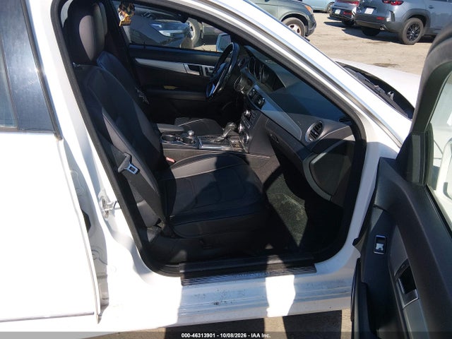 Продаж на аукціоні авто 2013 Mercedes-benz C 250 Sport, vin: WDDGF4HB4DR299915, номер лоту: 46313901