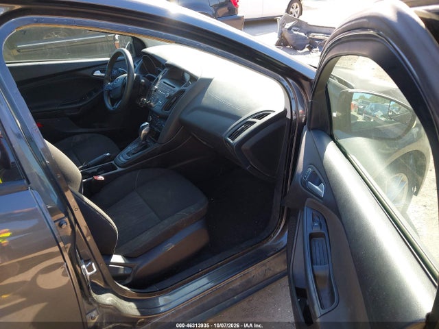Продажа на аукционе авто 2015 Ford Focus Se, vin: 1FADP3F20FL325543, номер лота: 46313935