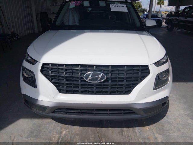 46313941 :رقم المزاد ، KMHRB8A34MU081457 vin ، 2021 Hyundai Venue Se مزاد بيع