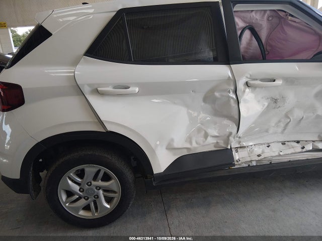 46313941 :رقم المزاد ، KMHRB8A34MU081457 vin ، 2021 Hyundai Venue Se مزاد بيع