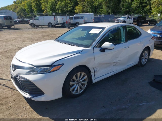 46314041 :رقم المزاد ، 4T1B11HK7KU759415 vin ، 2019 Toyota Camry Le مزاد بيع