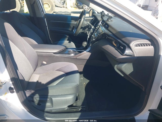 46314041 :رقم المزاد ، 4T1B11HK7KU759415 vin ، 2019 Toyota Camry Le مزاد بيع